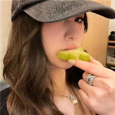 野人族女王 海报